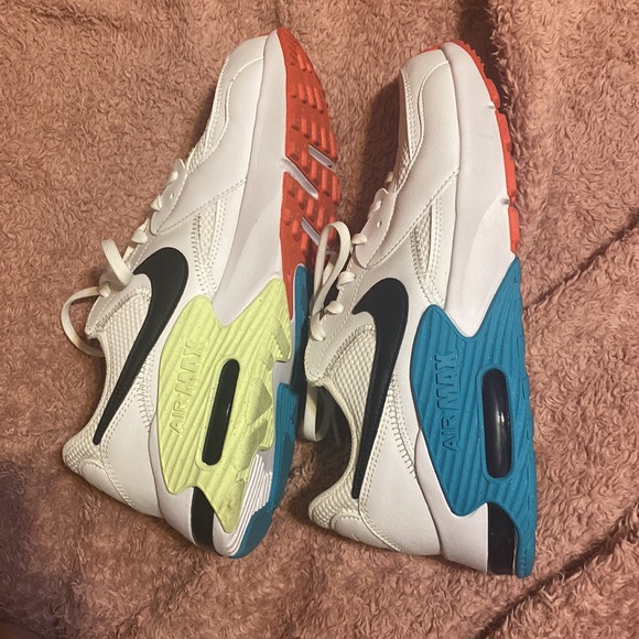 womens air max - Picture 2 of 3